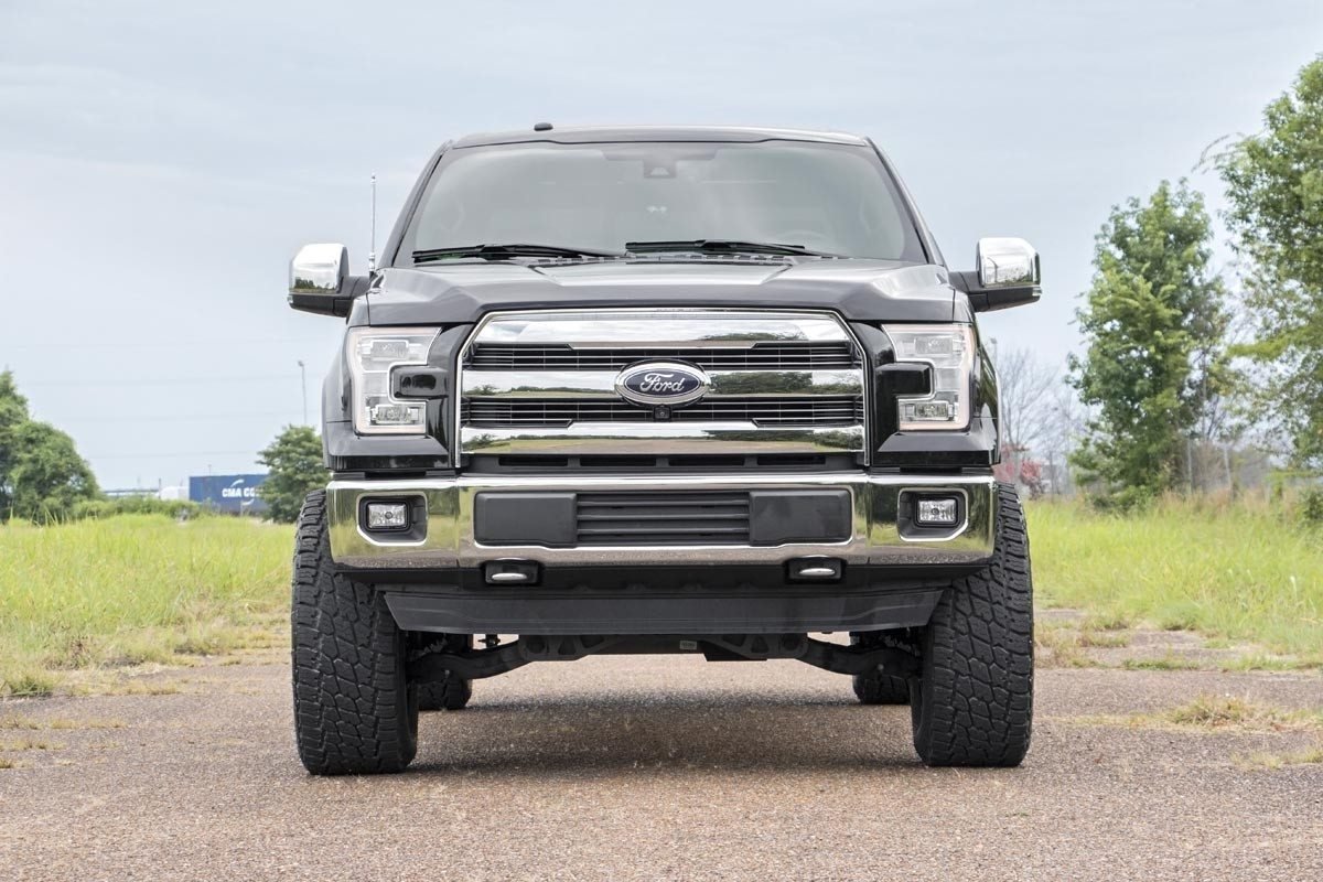 Rough Country 6 Inch Lift Kit | Ford F-150 4WD (2015-2020)