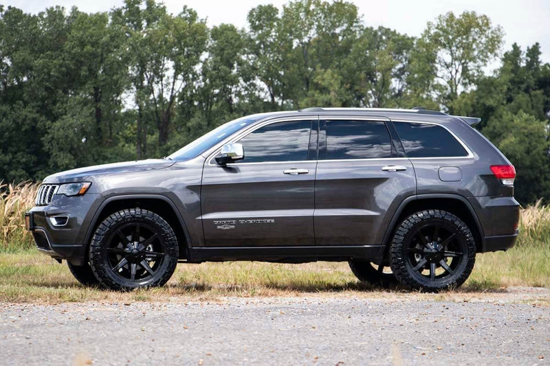 Rough Country 2.5 Inch Lift Kit N3 Struts | Jeep Grand Cherokee 4WD (2016-2022)