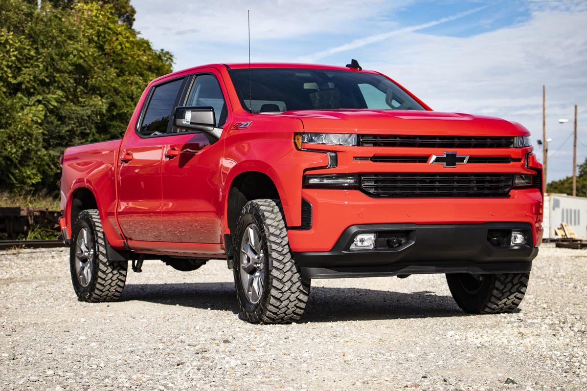 Rough Country 3.5 Inch Lift Kit | Chevy Silverado 1500 2WD/4WD (2019-2024 & Refresh)
