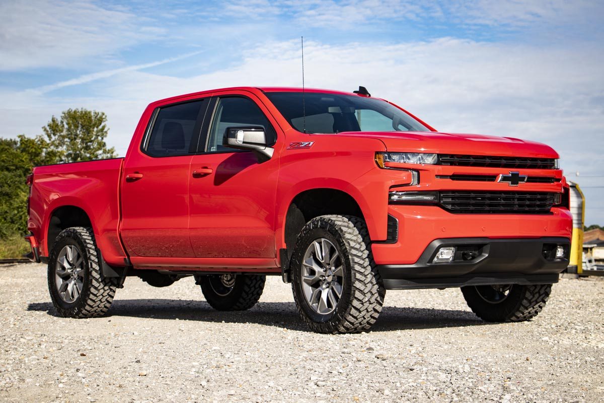 Rough Country 3.5 Inch Lift Kit | Chevy Silverado 1500 2WD/4WD (2019-2024 & Refresh)