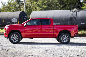 Rough Country 3.5 Inch Lift Kit | Chevy Silverado 1500 2WD/4WD (2019-2024 & Refresh)