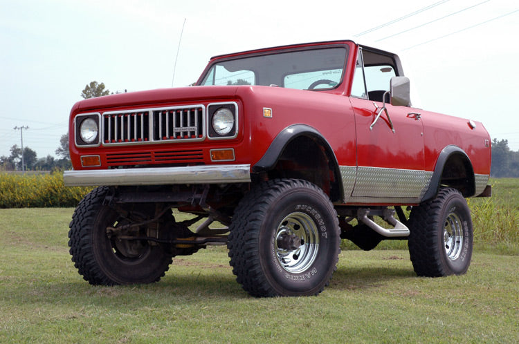 Rough Country 4 Inch Lift Kit | International Scout II 4WD (1971-1973)