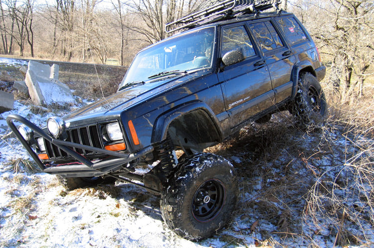 Rough Country 4.5 Inch Lift Kit RR Springs | X-Series | Jeep Cherokee XJ 2WD/4WD (84-01)