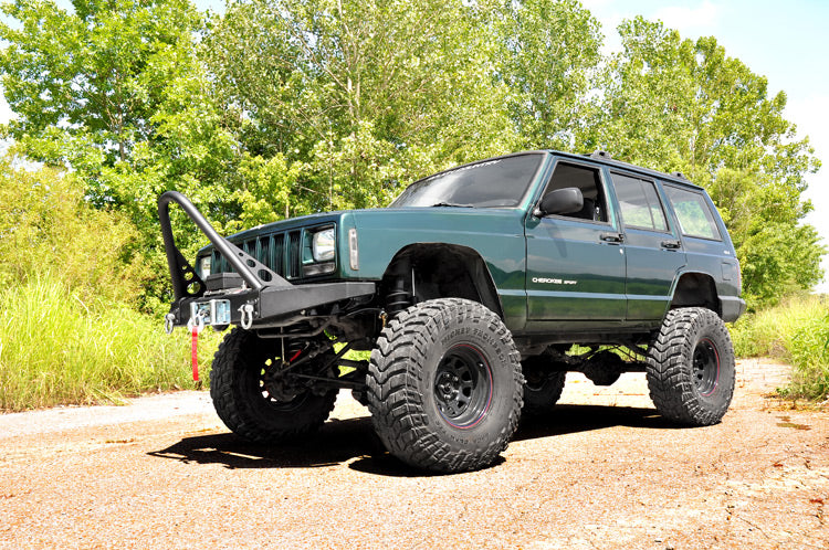 Rough Country 6.5 Inch Lift Kit X-Series | Jeep Cherokee XJ 2WD/4WD (1984-2001)
