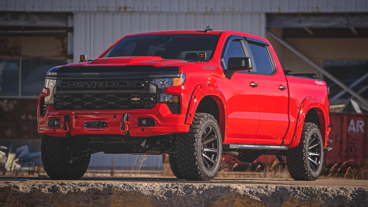 Rough Country AC2 Running Boards Amber/White | Crew Cab | Chevy/GMC 1500/2500HD/3500HD (19-26)