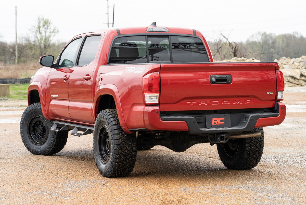Rough Country 3.5 Inch Lift Kit | Toyota Tacoma 2WD/4WD (2005-2023) - Kit 74232