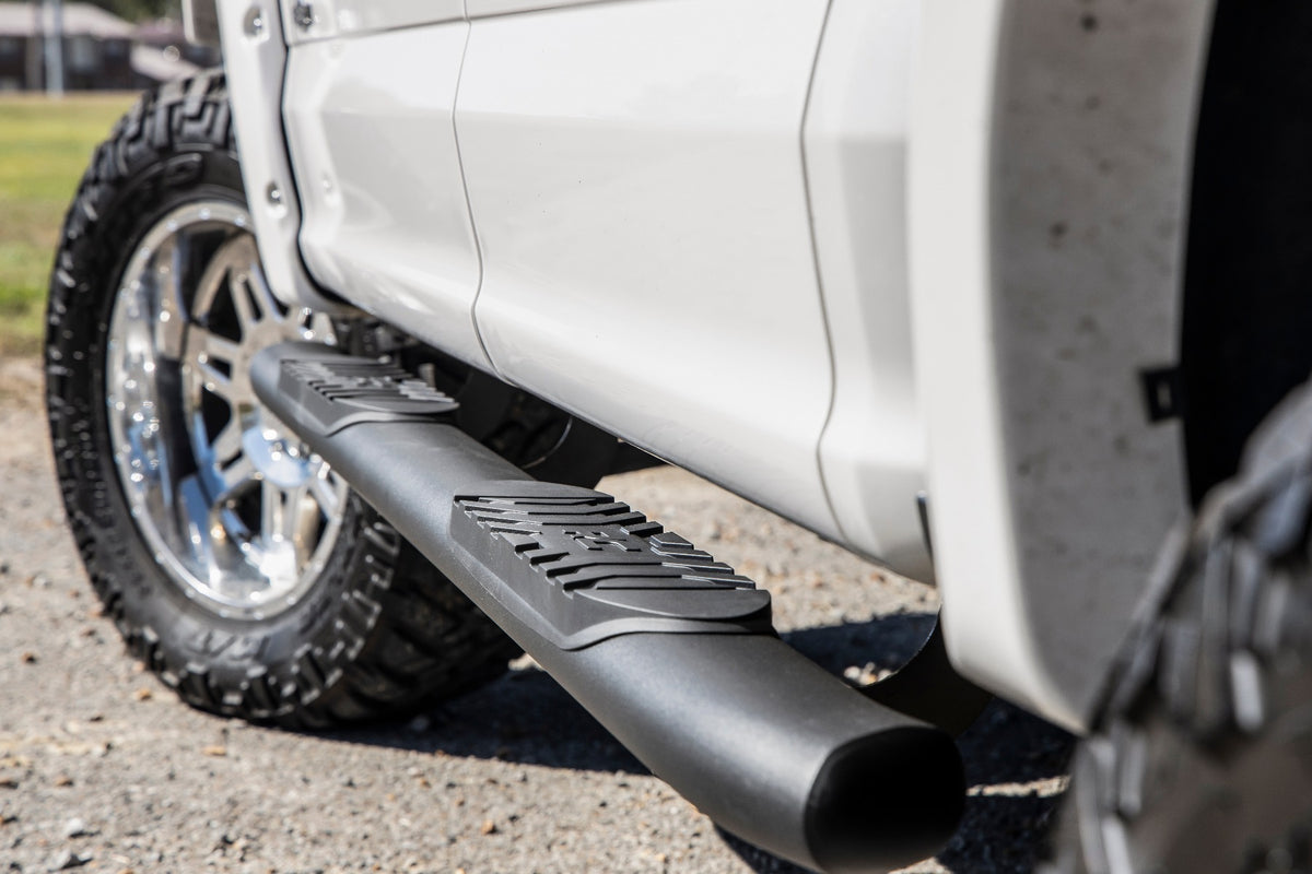 Rough Country Oval Nerf Step Crew Cab | Black | Ford F-150/Lightning/F-250/F-350/Raptor (15-26)