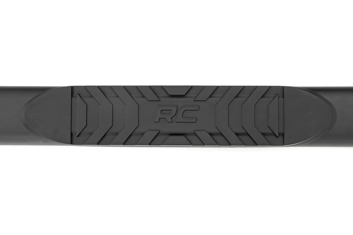 Rough Country Oval Nerf Step Crew Cab | Chevy/GMC 1500/2500HD/3500HD (07-19 & Classic)