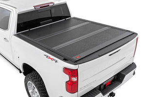 Rough Country Hard Low Profile Bed Cover | Chevy/GMC 1500/2500HD/3500HD (14-19 & Classic)