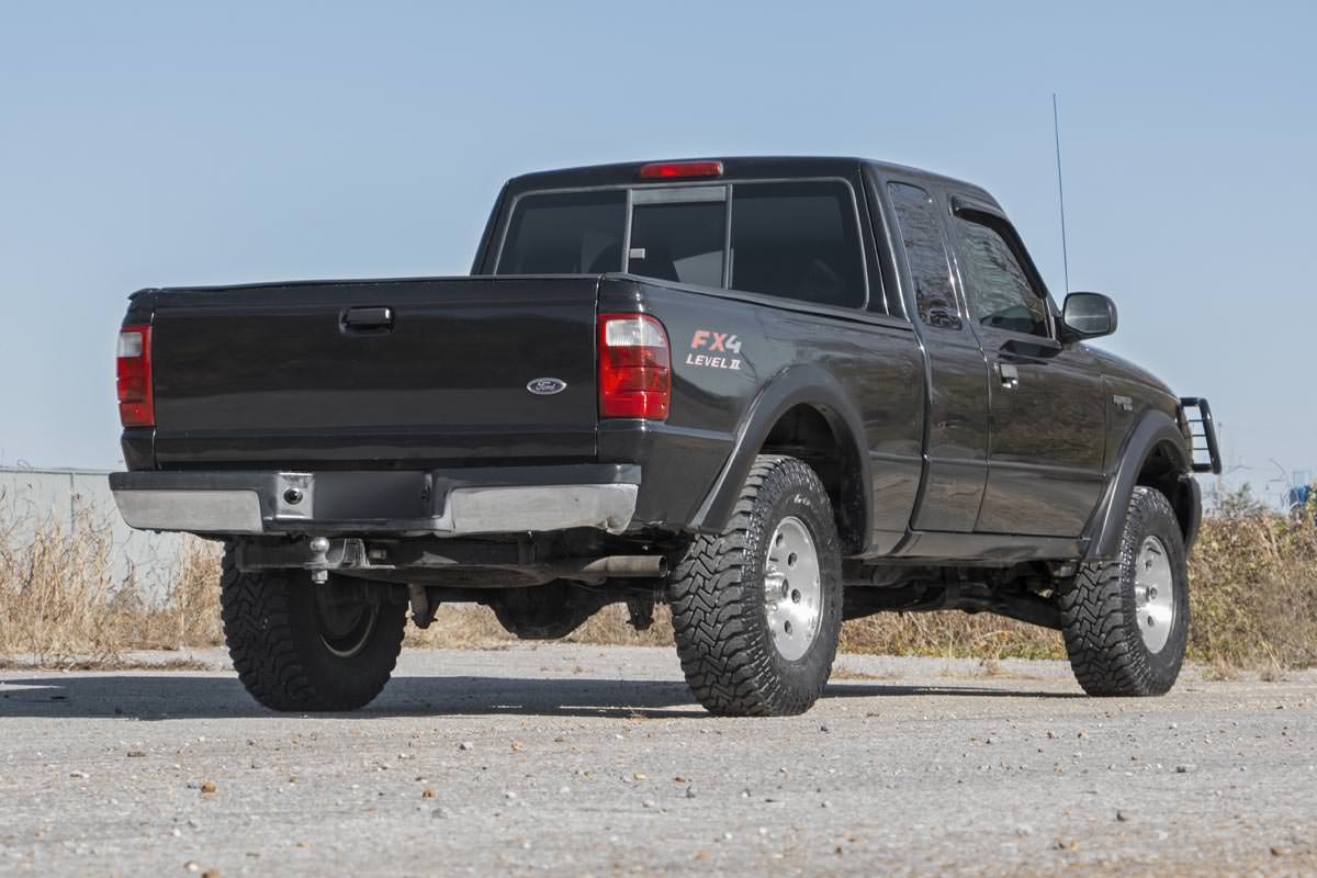 Rough Country 1.5 Inch Leveling Kit | Ford Ranger 4WD (1998-2011)