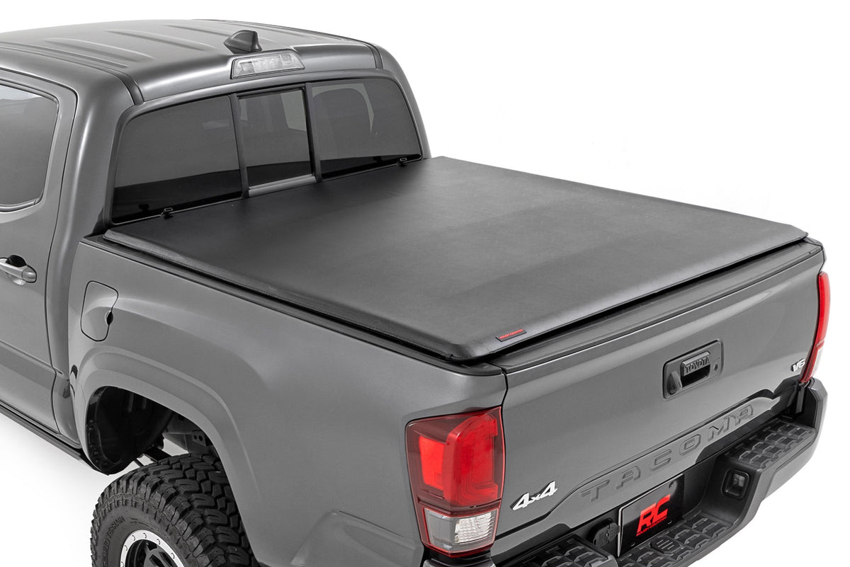 Rough Country Soft Roll Up Bed Cover 5' Bed | Toyota Tacoma 2WD/4WD (2016-2023)