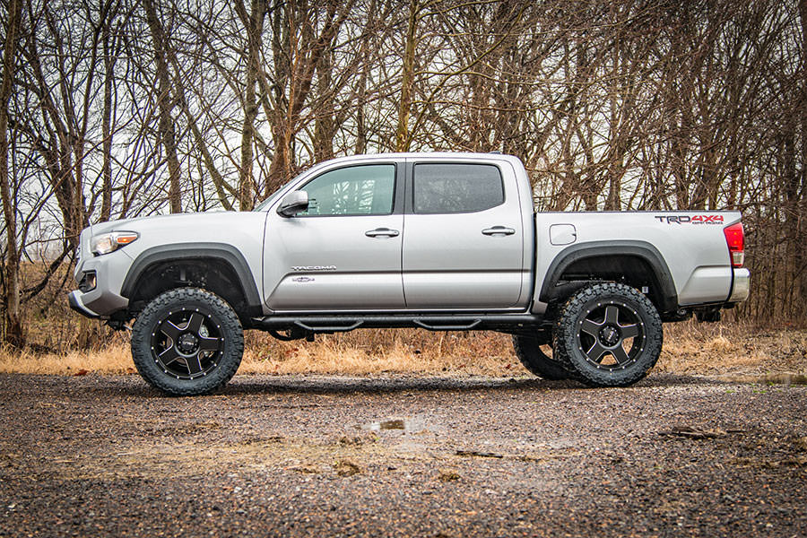 Rough Country 4 Inch Lift Kit | Toyota Tacoma 2WD/4WD (2016-2023)