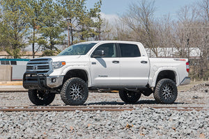 Rough Country 6 Inch Lift Kit | Toyota Tundra 2WD/4WD (2016-2021)