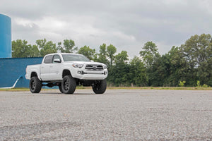 Rough Country 6 Inch Lift Kit | Toyota Tacoma 2WD/4WD (2005-2015)