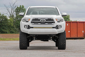 Rough Country 6 Inch Lift Kit | Toyota Tacoma 2WD/4WD (2005-2015)