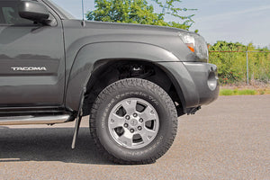 Rough Country 2 Inch Leveling Kit | Toyota Tacoma 2WD/4WD (2005-2023) - Kit 744