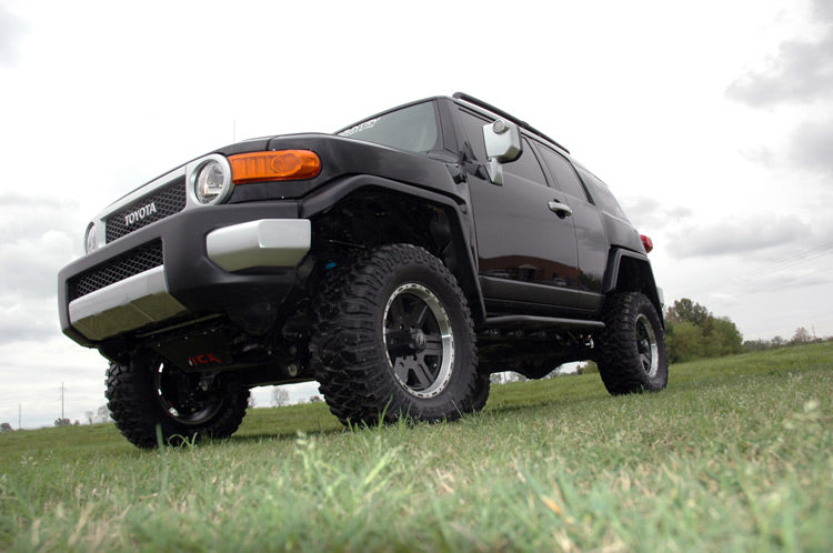 Rough Country 6 Inch Lift Kit | Toyota FJ Cruiser 2WD/4WD (2007-2009)