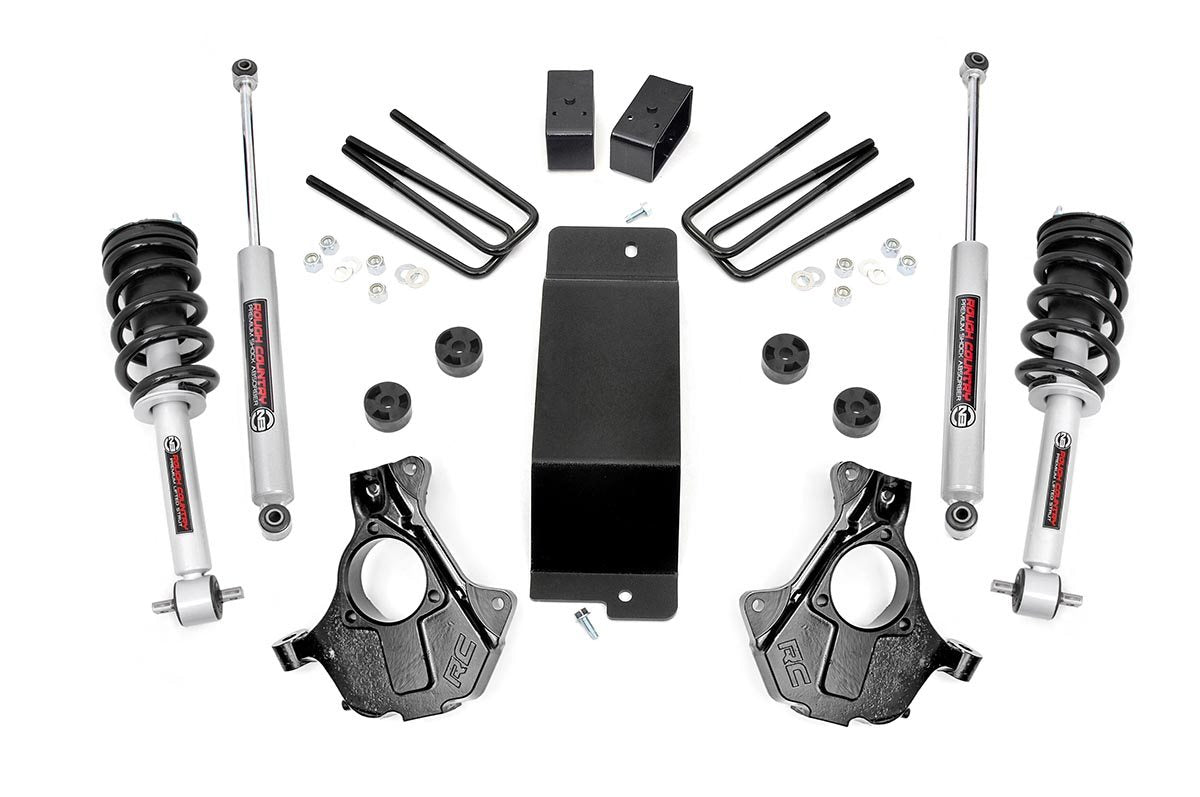 Rough Country 3.5 Inch Lift Kit | Chevy/GMC 1500 4WD (14-18)