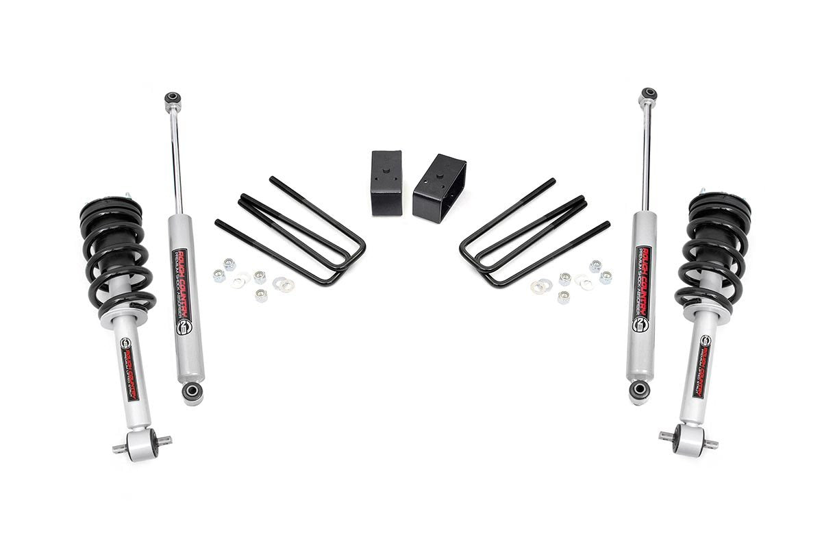 Rough Country 3.5 Inch Lift Kit | Chevy/GMC 1500 2WD (07-13)