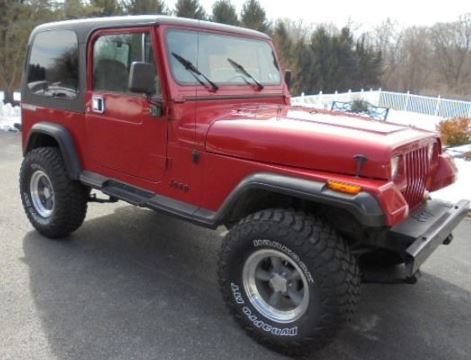 Rough Country 2.5 Inch Lift Kit | Jeep Wrangler YJ 4WD (1987-1995)