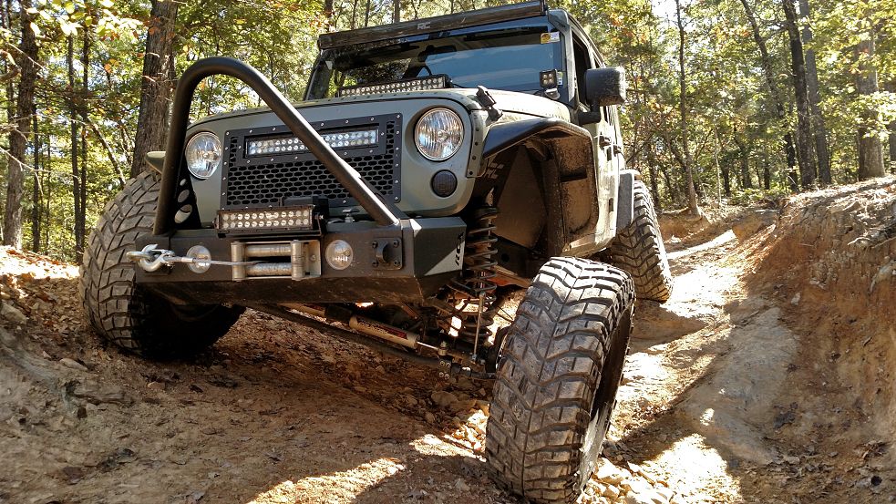 Rough Country 4 Inch Lift Kit 4-Door | X-Series | Jeep Wrangler JK 2WD/4WD (2007-2018)